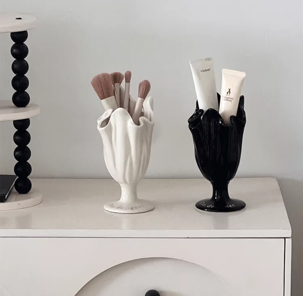 マルチウェイスカートホルダー