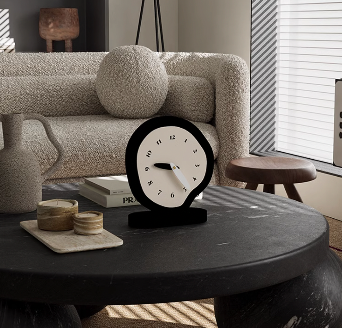 マラントスタンドクロック