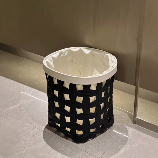 ブラックレザーバスケット